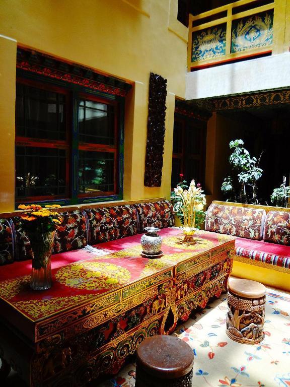Tashitakge Hotel Lhasa Dış mekan fotoğraf